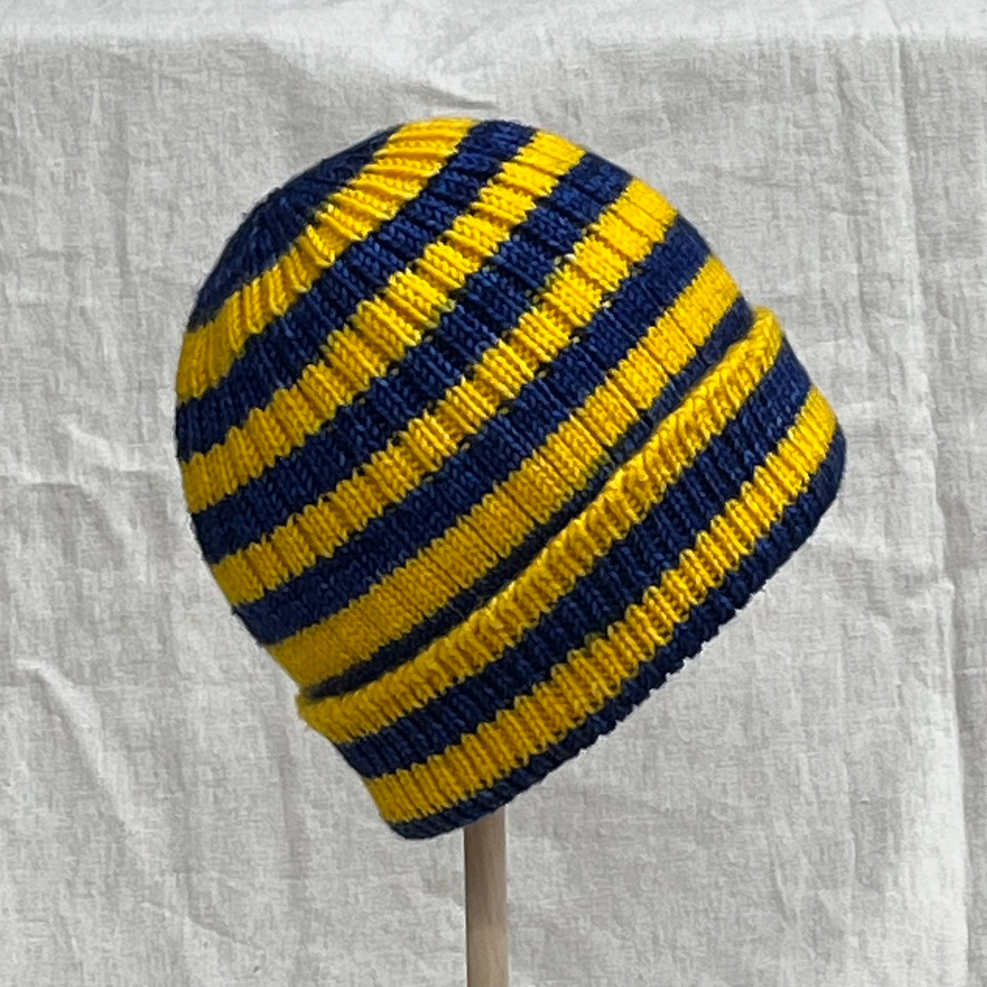 Maize & Blue Hatch Hat Kit (Knitterly Things Vesper DK)