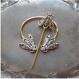 Filigree Honeybee Brooch – Spun