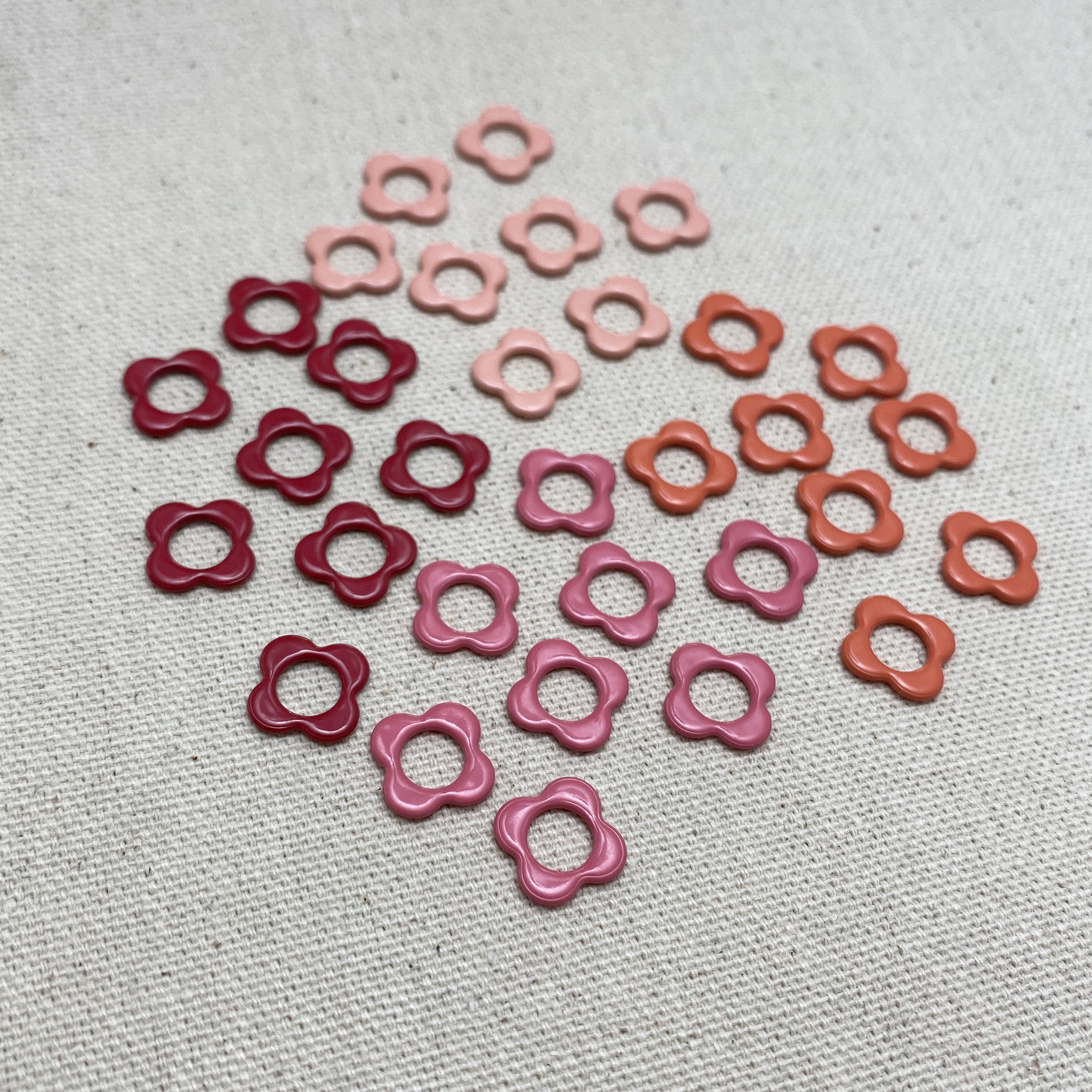 Small Flower Stitch Markers