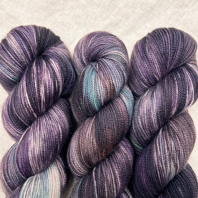 Circus Tonic Handmade Dathliad BFL Sock