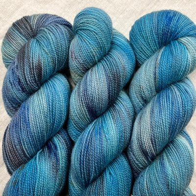 Circus Tonic Handmade Dathliad BFL Sock