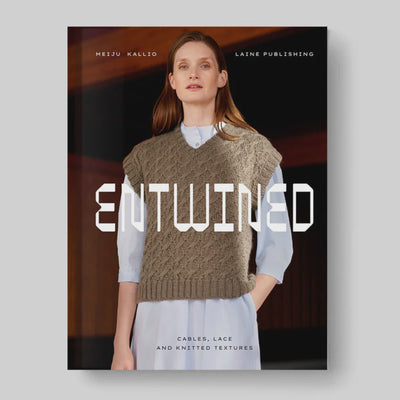 Entwined: Cables, Lace and Knitted Textures (Meiju Kallio)