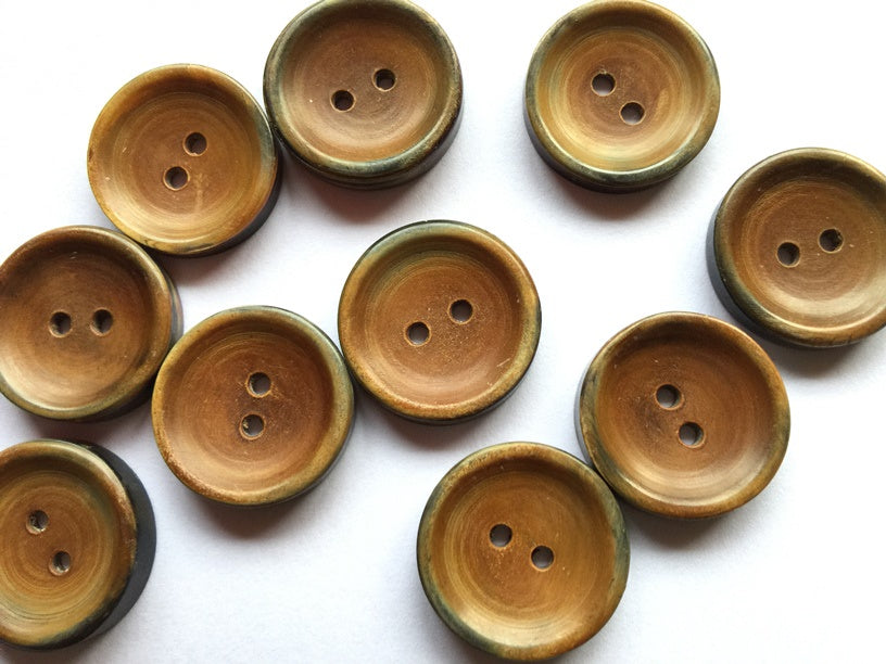 Concave Scorched Horn Buttons / TGB2976 (20mm)