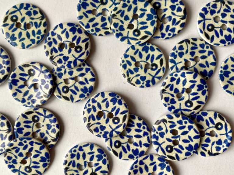 Shell Buttons with Blue Floral / TGB5193 (15mm)