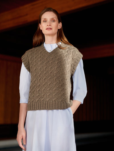 Entwined: Cables, Lace and Knitted Textures (Meiju Kallio)