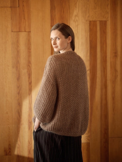 Entwined: Cables, Lace and Knitted Textures (Meiju Kallio)