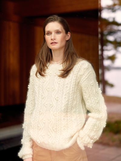 Entwined: Cables, Lace and Knitted Textures (Meiju Kallio)