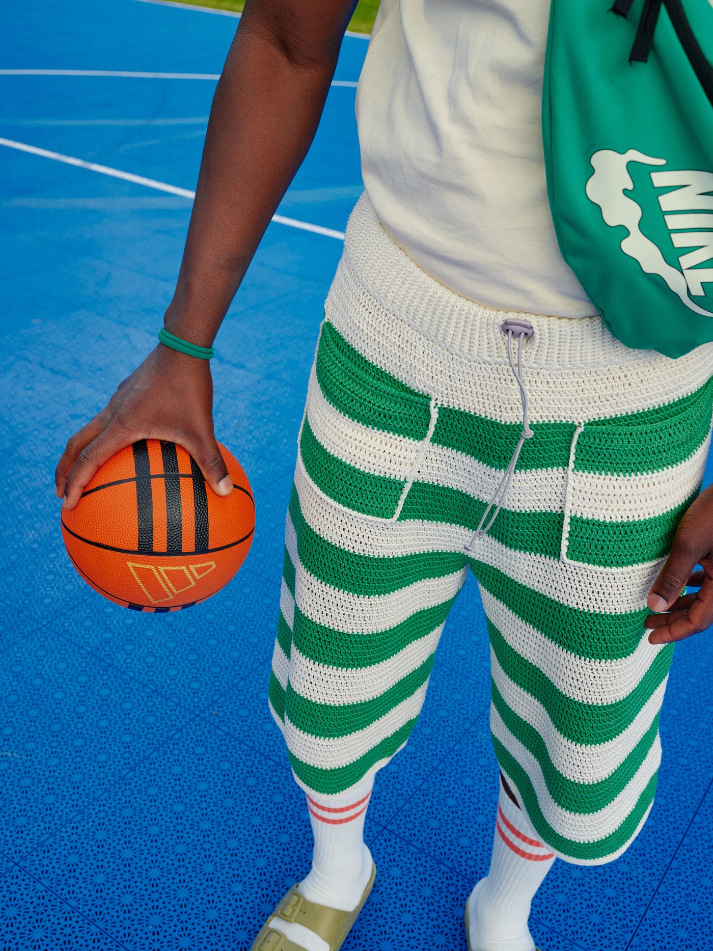 Hook Out! Fresh Crochet Wear (Molla Mills)