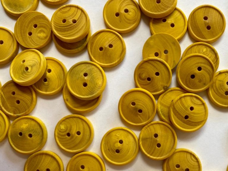 Wood Buttons with Rim (12mm)