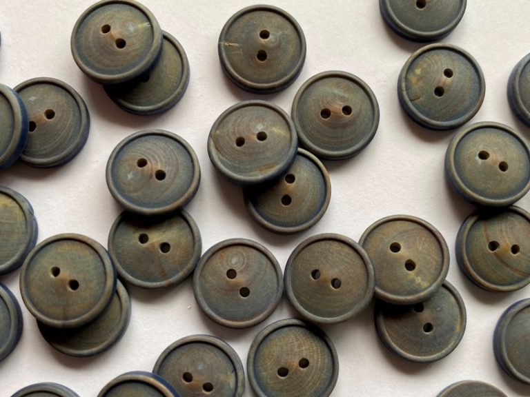 Wood Buttons with Rim (12mm)