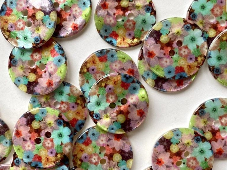 Multicolor Floral Shell Buttons / TGB5299 (22mm)