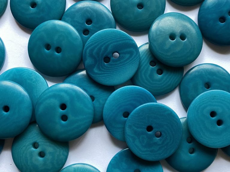 Simple Corozo Buttons (20mm)