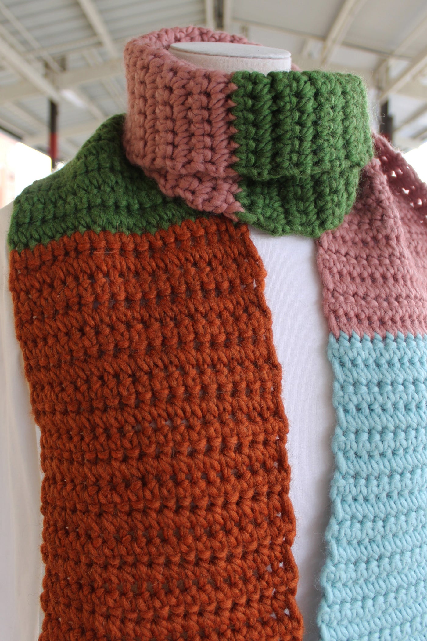 Bulky Block Scarf Kit, &Make Super Bulky (Crochet)