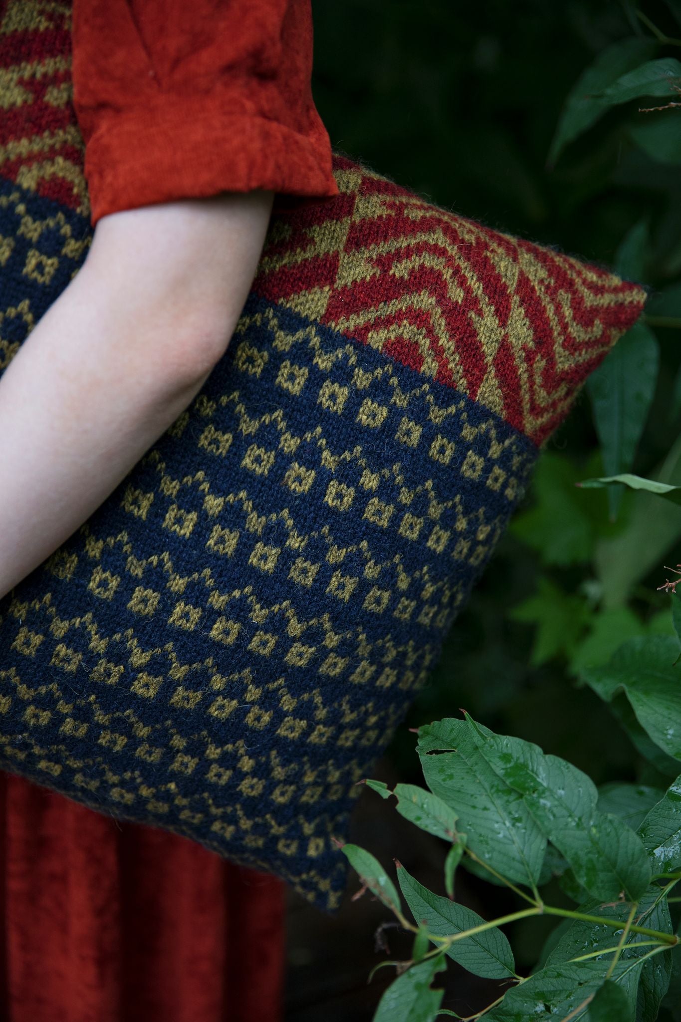 Knitted Fabric (Dee Hardwicke)