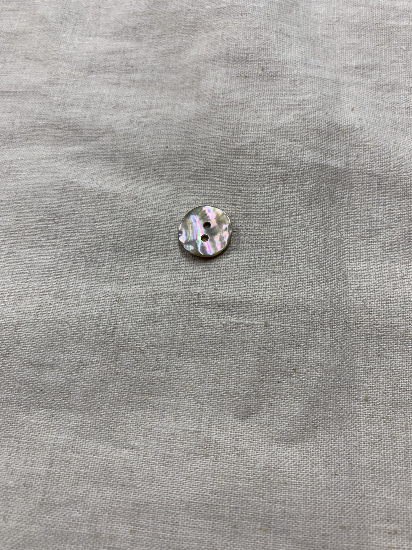 Pearl Buttons (18mm)
