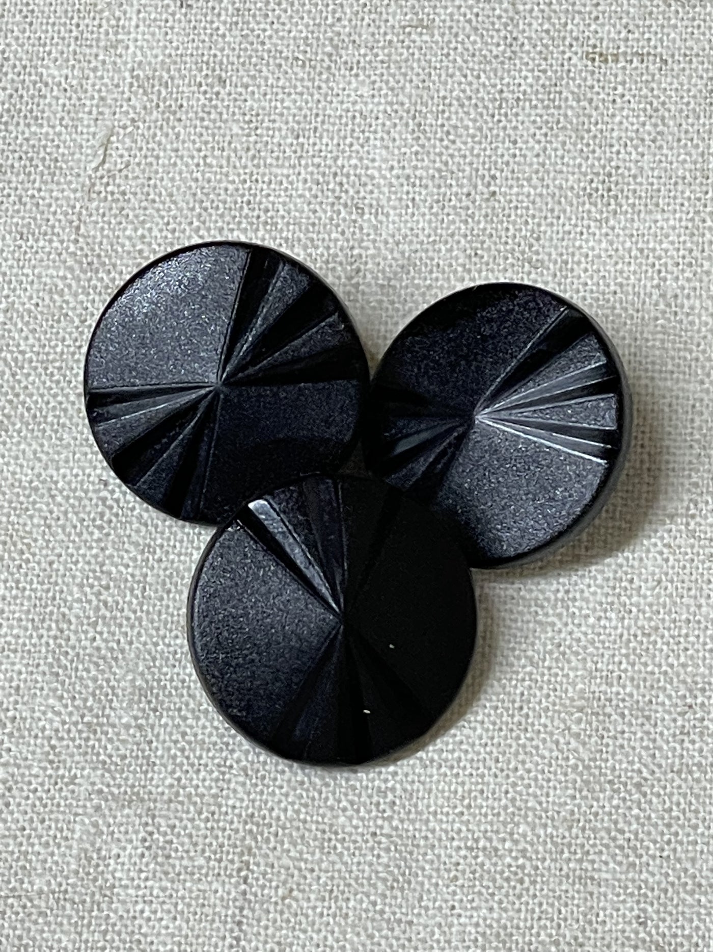 Poly Black Circle Buttons (20mm)