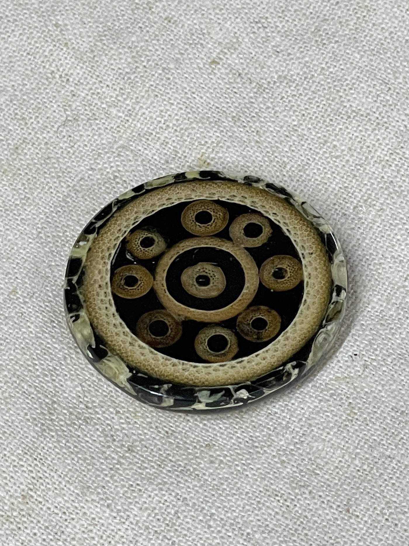 Spiral Bamboo Polka Dot Buttons (32mm) BK06667W32