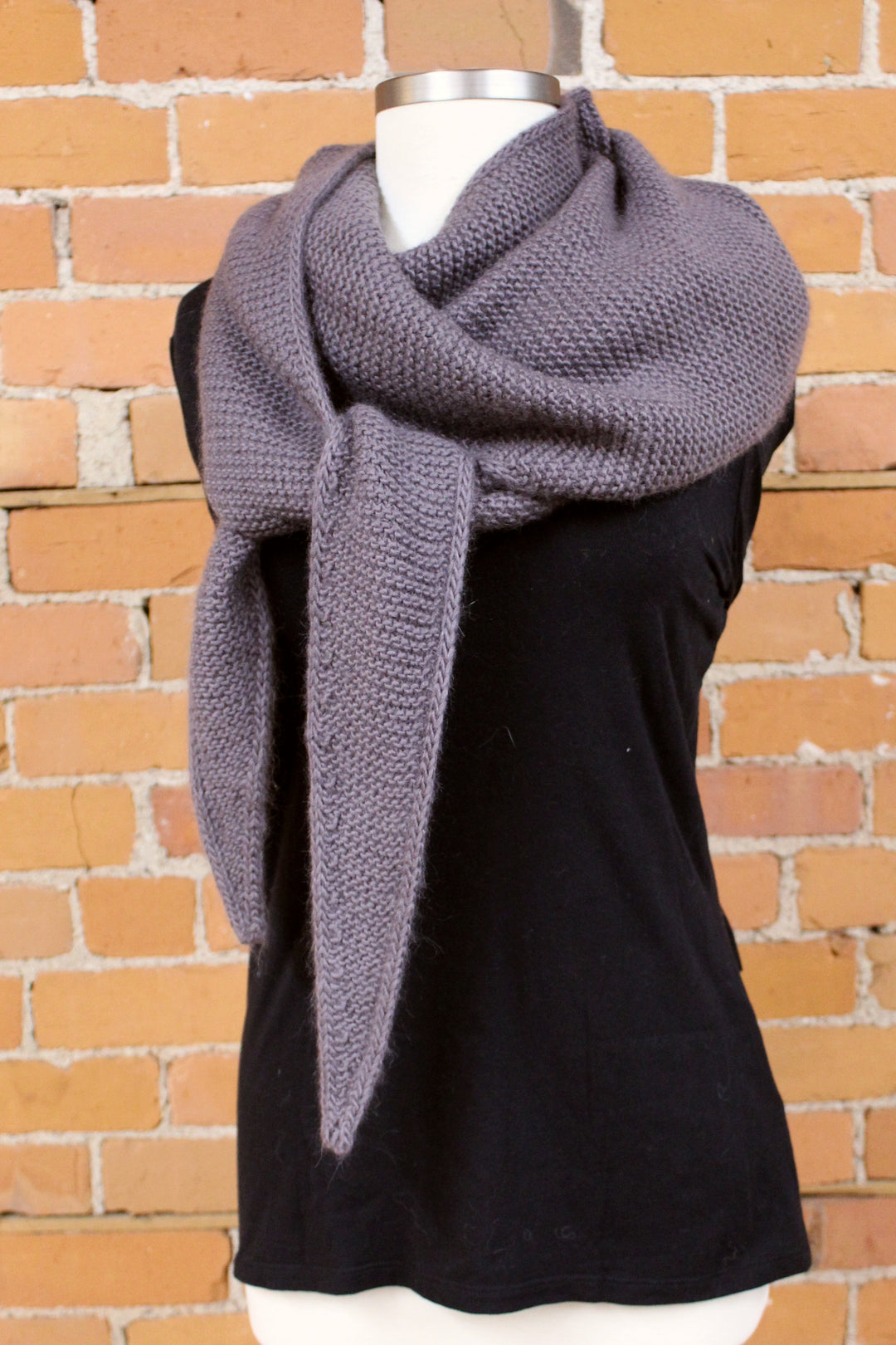 Sophie Shawl Kit (Blue Sky Fibers Suri Merino) – Spun