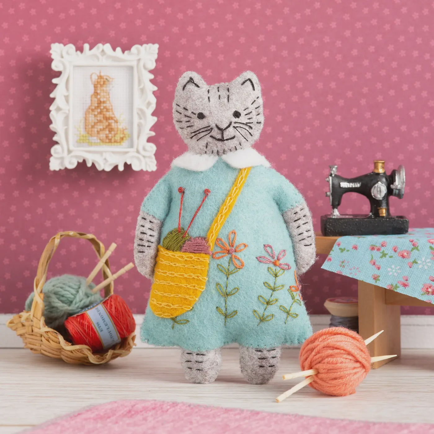 Mrs. Cat Loves Knitting Felt Cat Embroidery Kit